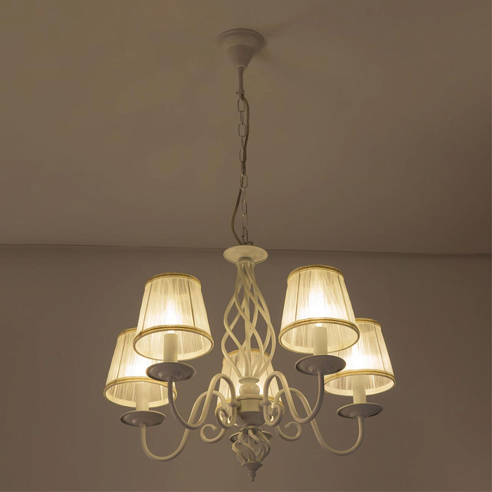 Люстра  CL427150