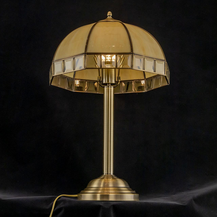 Настольная лампа  CL440811