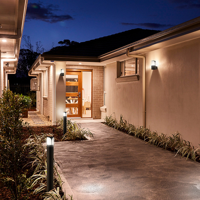 Уличный светильник Outdoor O018FL-01B