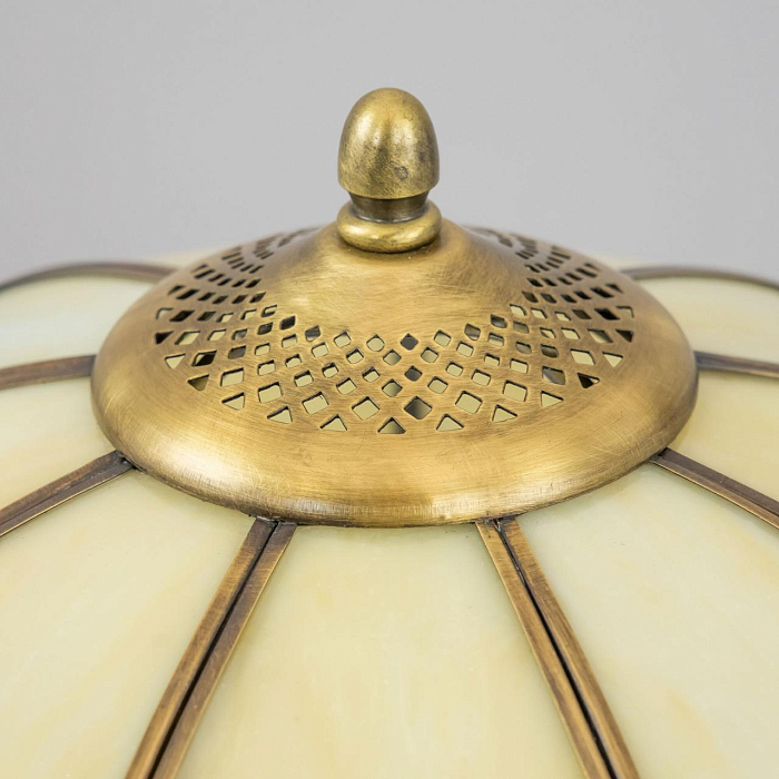 Настольная лампа  CL440811